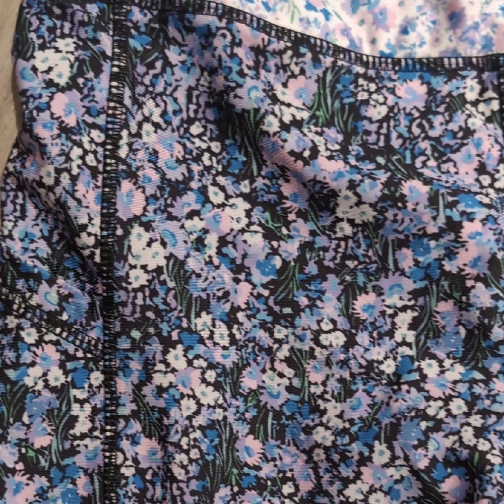 Ebb& Flow 🌺Floral Print‎ Women's Leggings - Picture 5 of 5